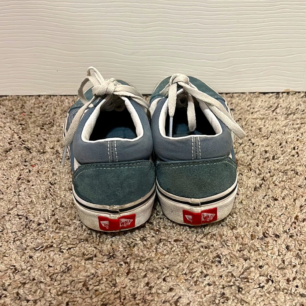 Vans - Picture 3 of 4